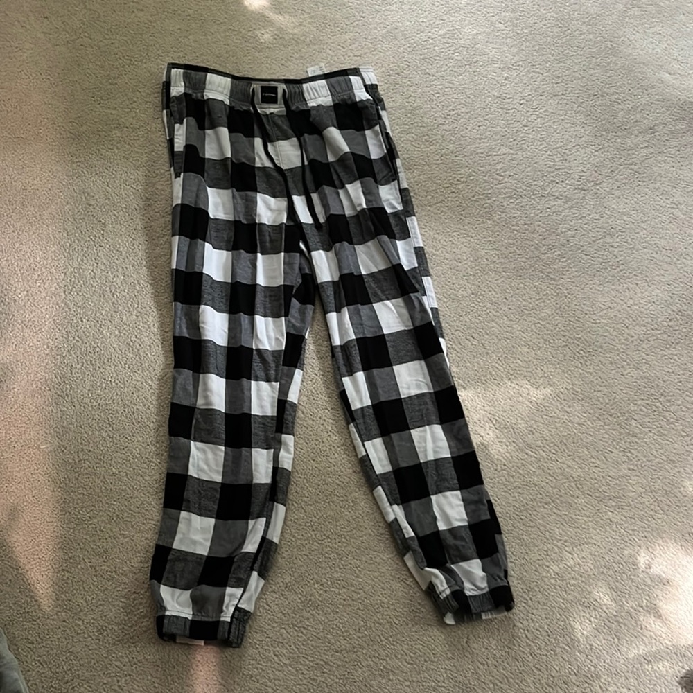 Black White & Grey Checkered Plaid Pajamas - HOLLISTER NEW